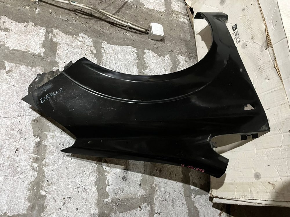 Desno krilo Opel Zafira B 2005-2012 GM 2 Desno krilo Opel Zafira B 2005-2012 GM - Slika 1