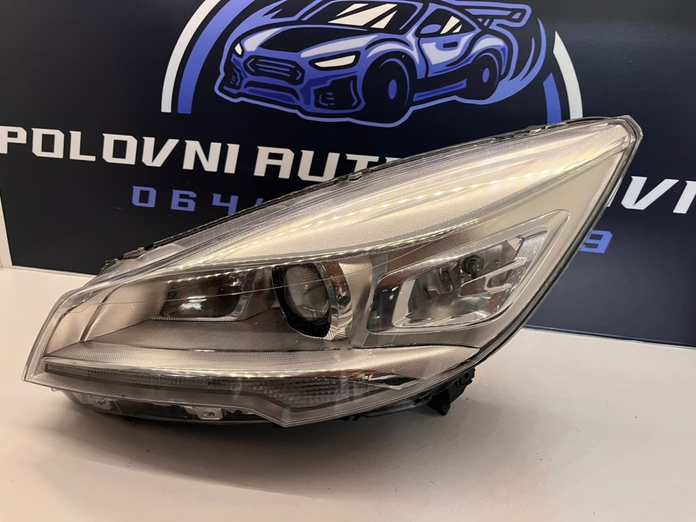 Levi far Ford Kuga 2012-2016 3 Levi far Ford Kuga 2012-2016 - Slika 1